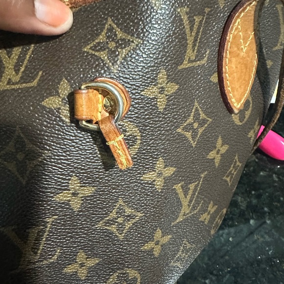 Authentic Louis Vuitton Neverfull Mm - Picture 7 of 11